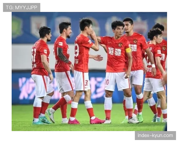 国安新援巴西中场洛国富已参与合练,有望周末首秀 国安新援巴西中场洛国富已参与合练,有望周末首秀